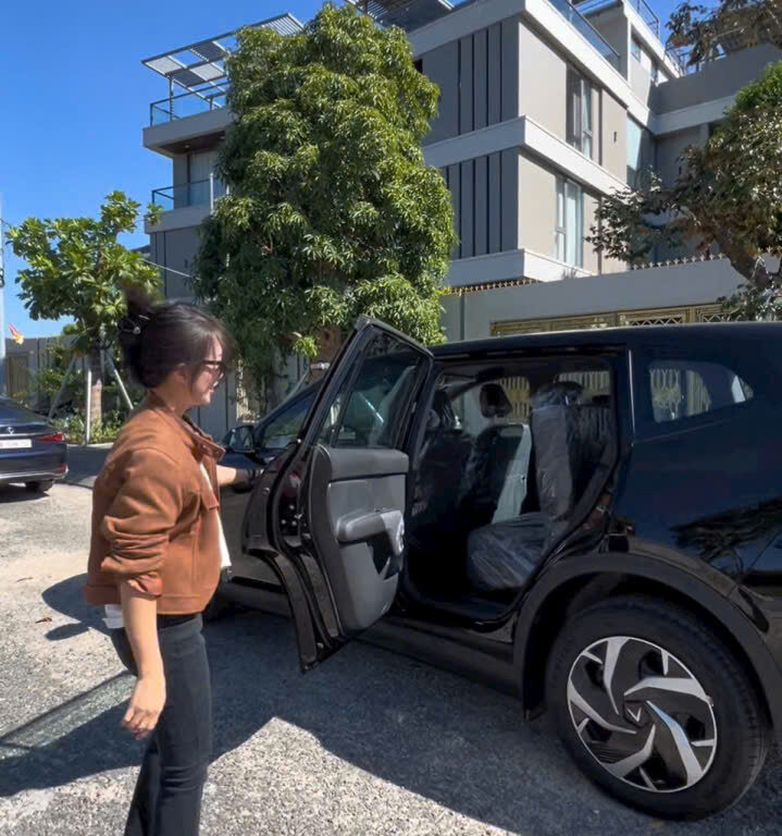 Limo Green - nội thất..